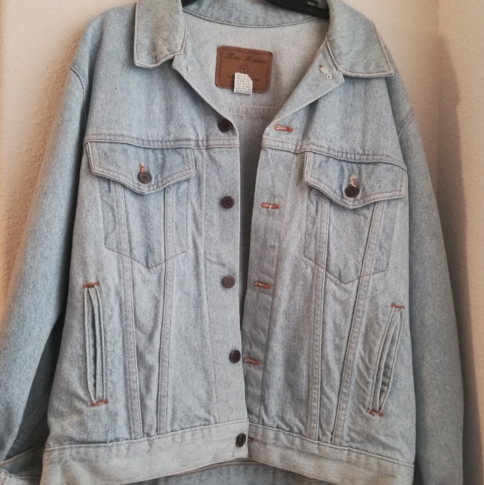 THREE RIVERS OVERSIZED VINTAGE JEAN JACKET